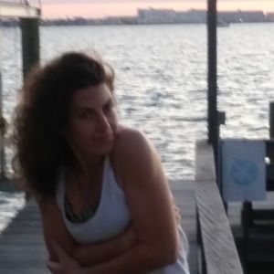 Meet your Posher, Carla